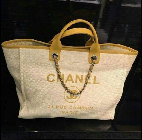 sac chanel 31 rue cambon prix|chanel 31 shopping bag pvc.